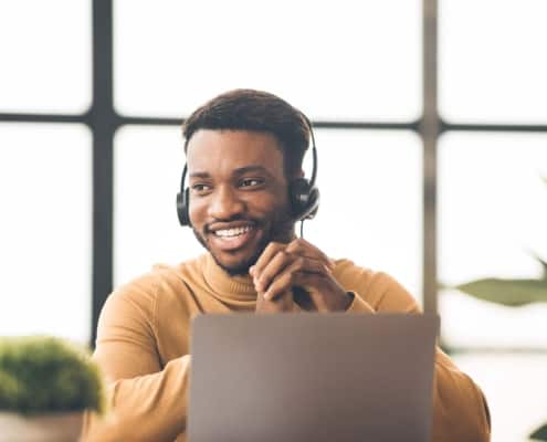 manager working in call centre